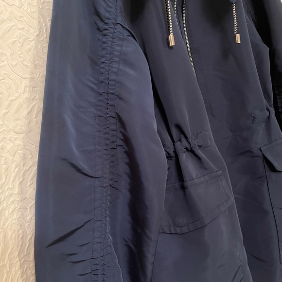 Great condition Ann taylor athletics jacket - Picture 2 of 6